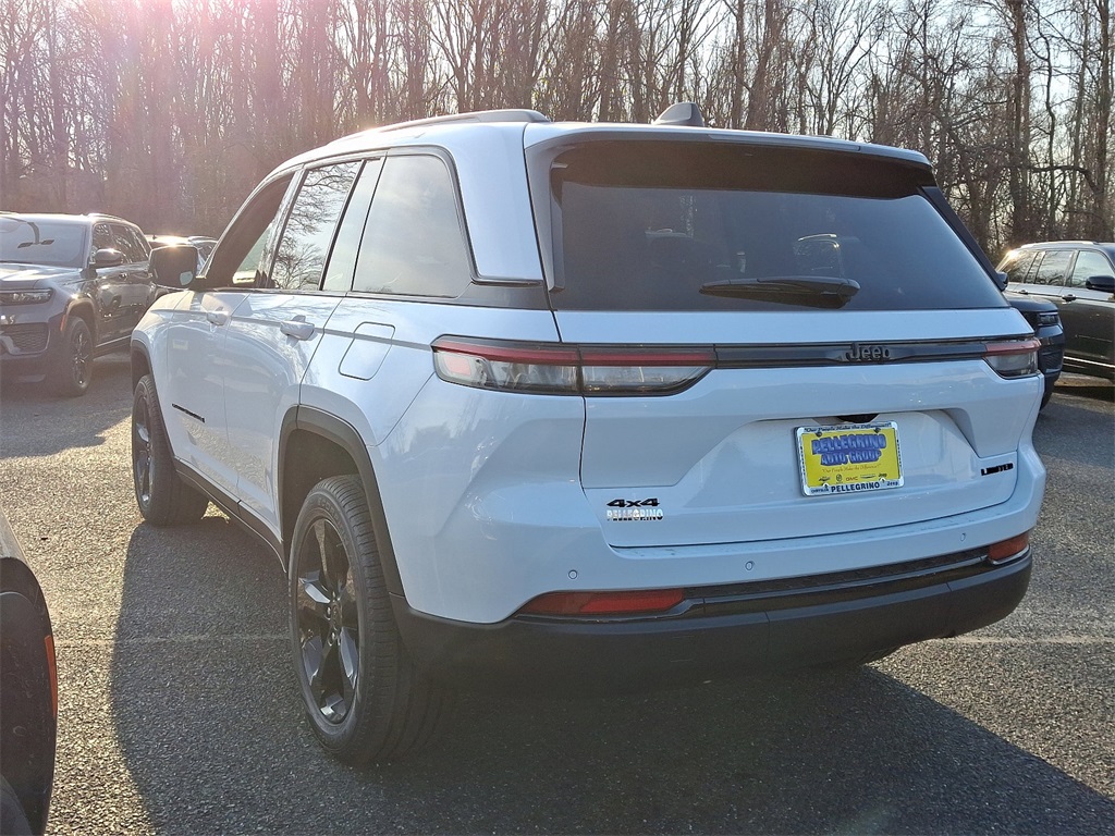 2025 Jeep Grand Cherokee Limited photo 4