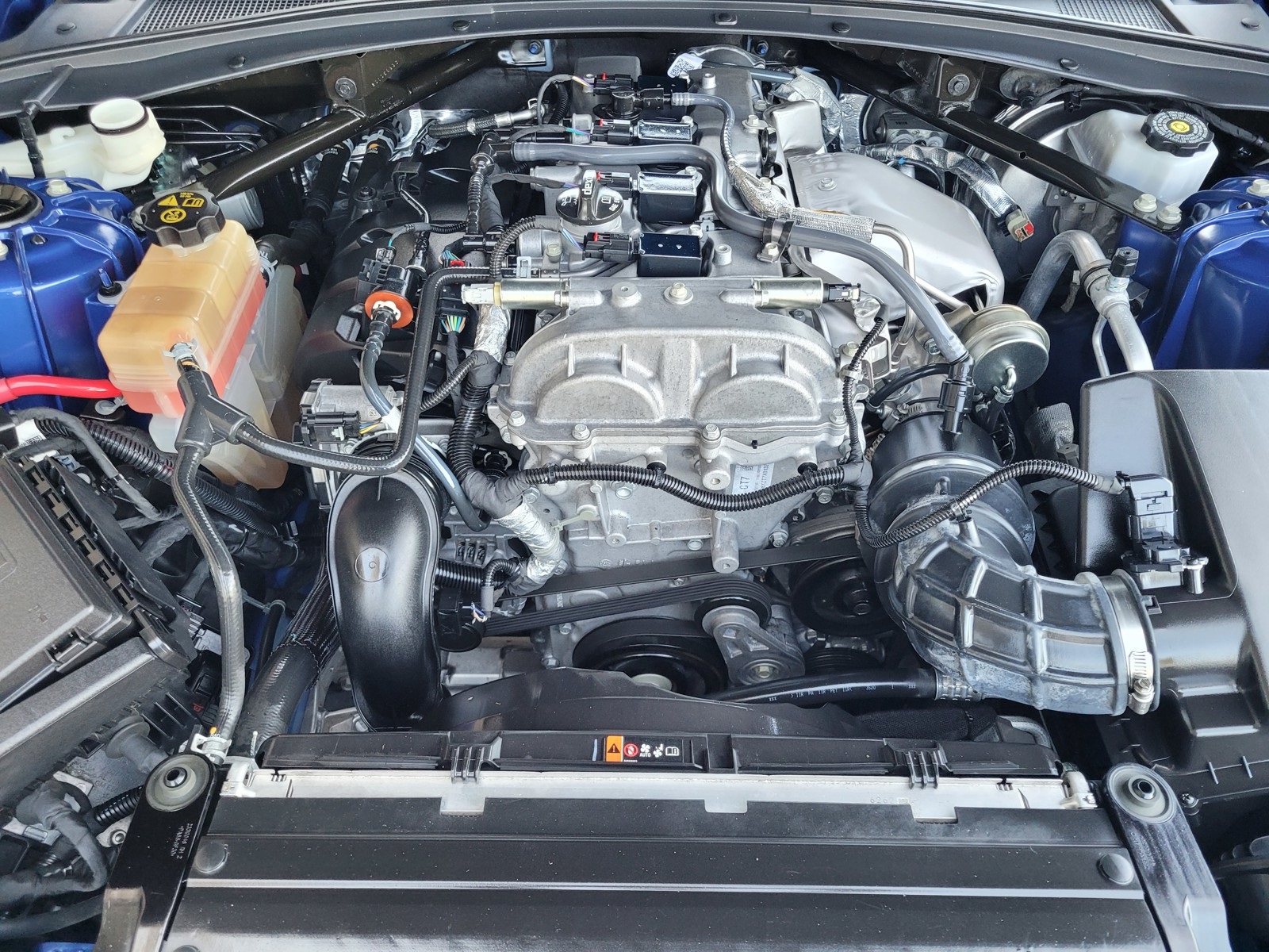 2021 Chevrolet Camaro 1LS photo 27