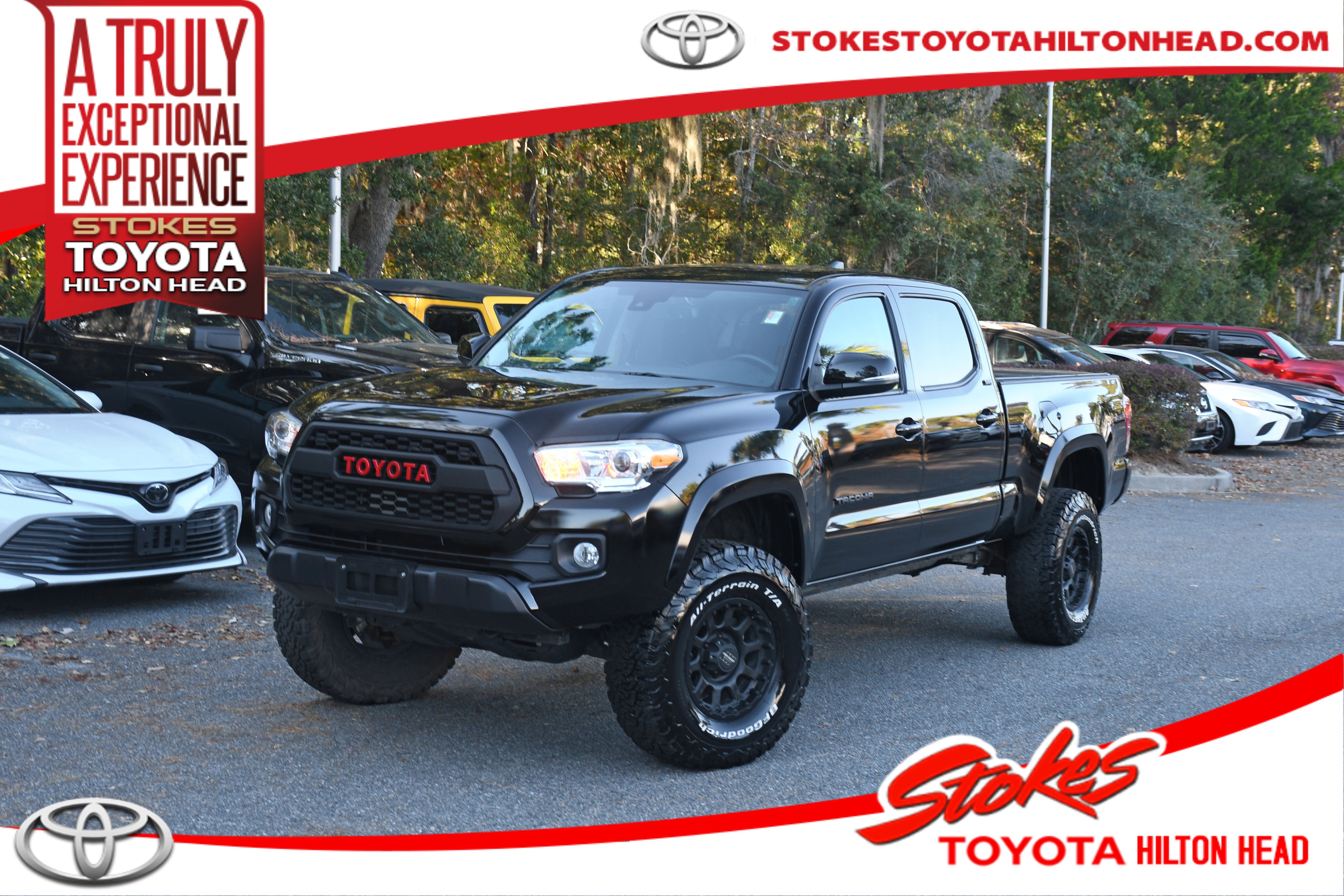 2023 Toyota Tacoma SR5's photo