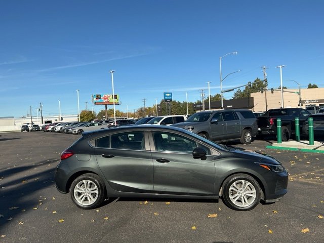 Used 2019 Chevrolet Cruze LT with VIN 3G1BE6SMXKS548072 for sale in Pocatello, ID