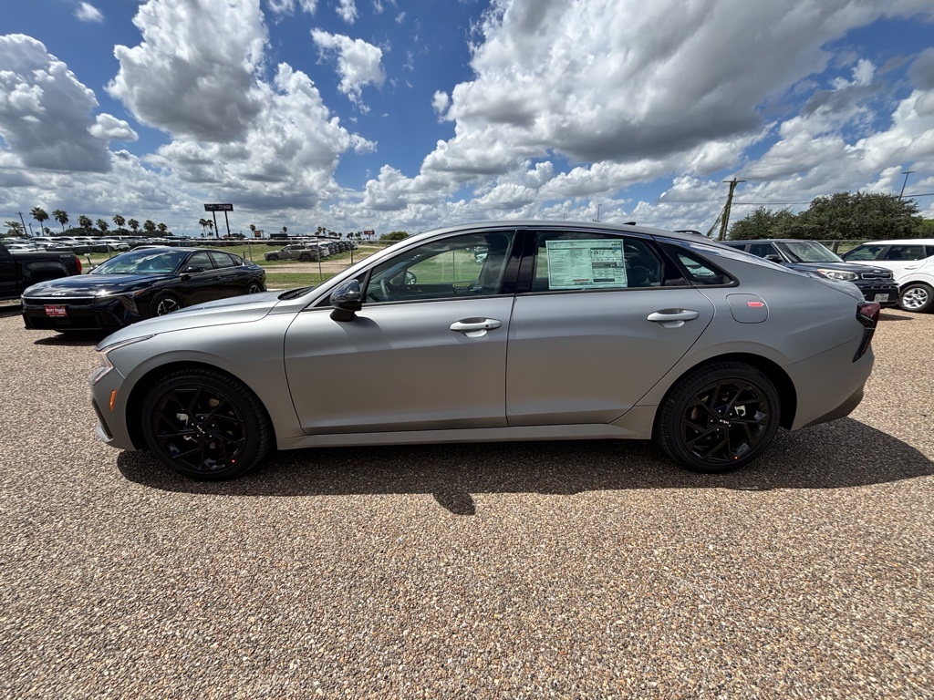 2026 Kia K5 GT-Line photo 4