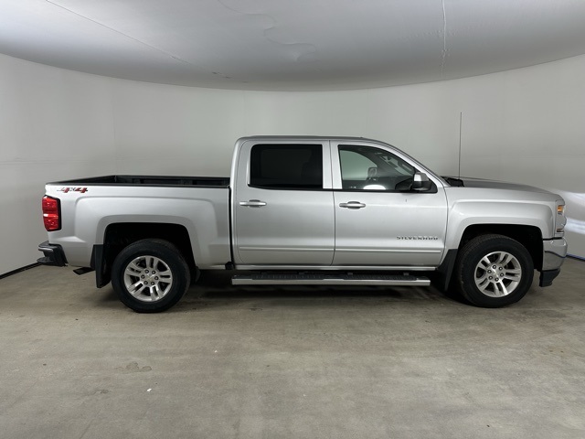 2018 Chevrolet Silverado 1500 LT photo 6