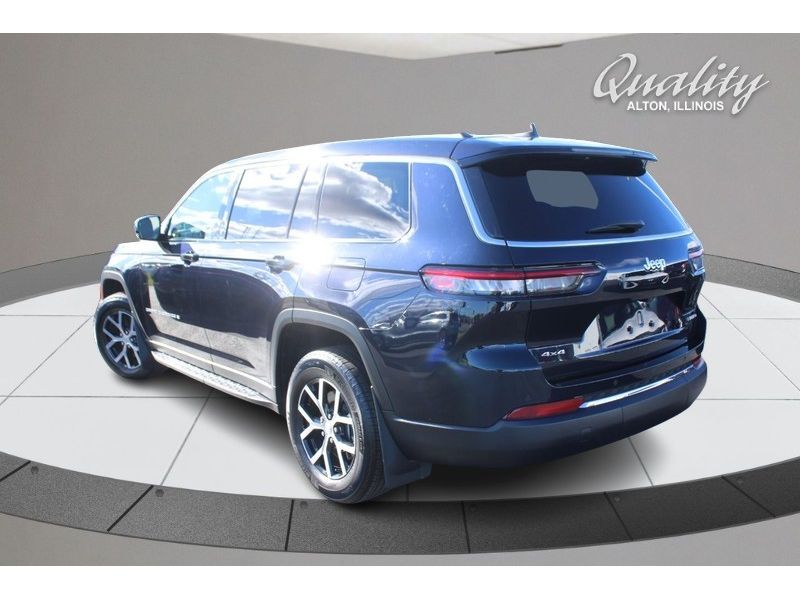 2024 Jeep Grand Cherokee Limited photo 4