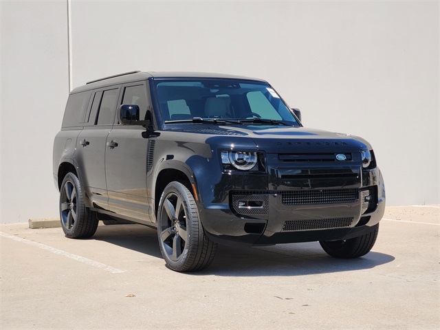 2025 Land Rover Defender 130 X-Dynamic SE photo 2