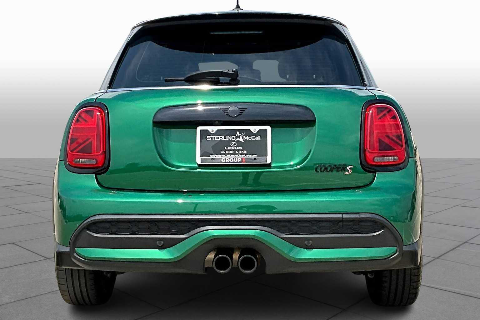 2022 Mini Cooper 4 Door Hardtop S photo 4