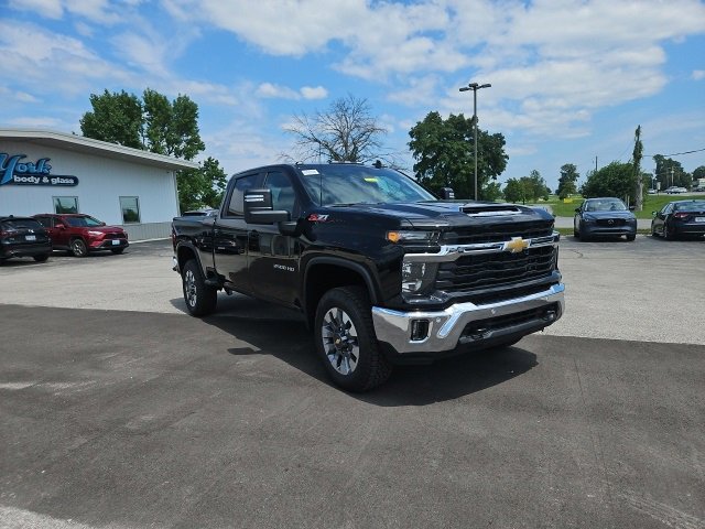 2025 Chevrolet Silverado 2500HD LT photo 4