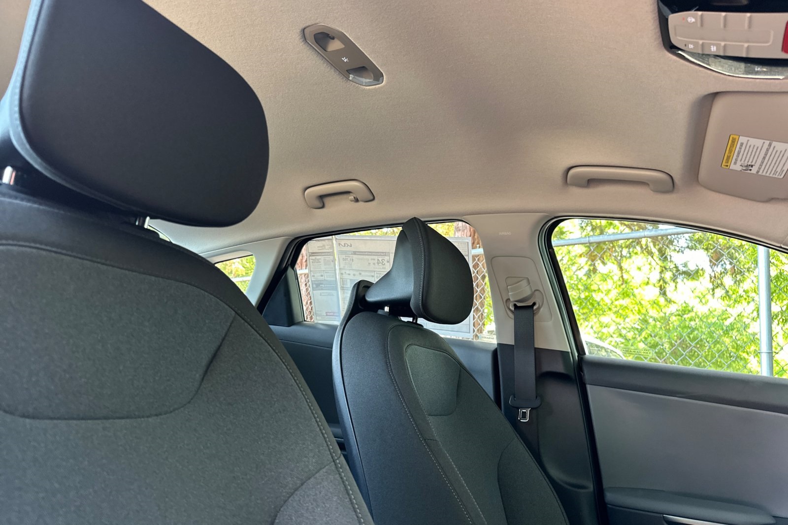 2025 Kia K4 LXS photo 12