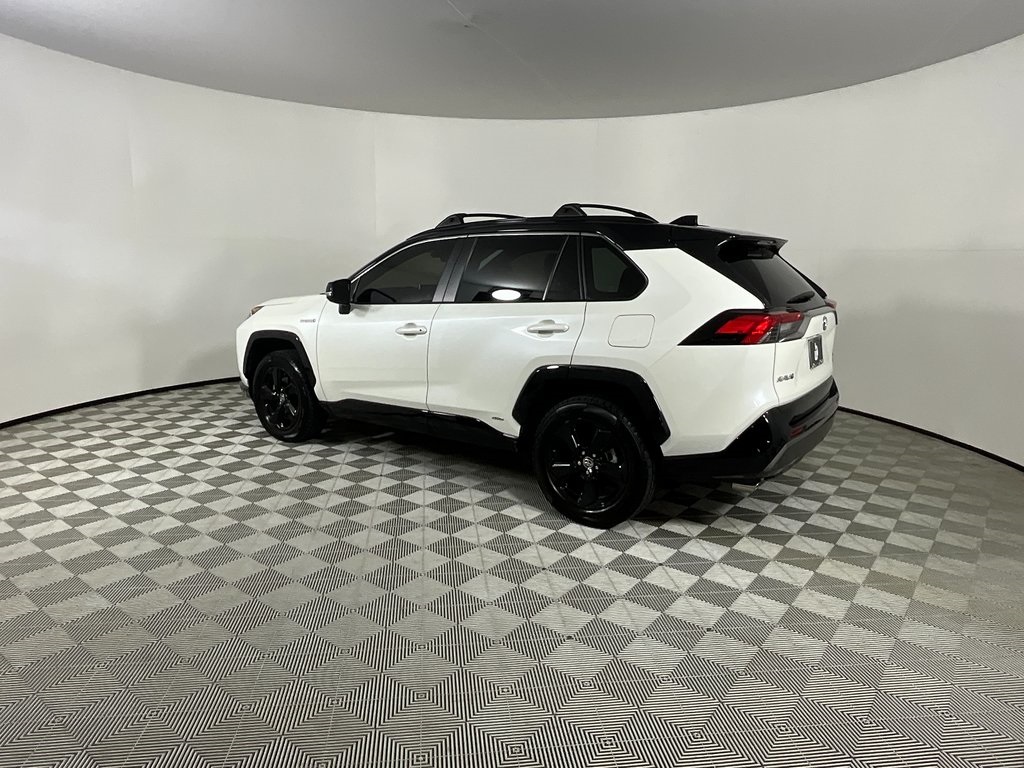 2021 Toyota RAV4 Hybrid XSE photo 2