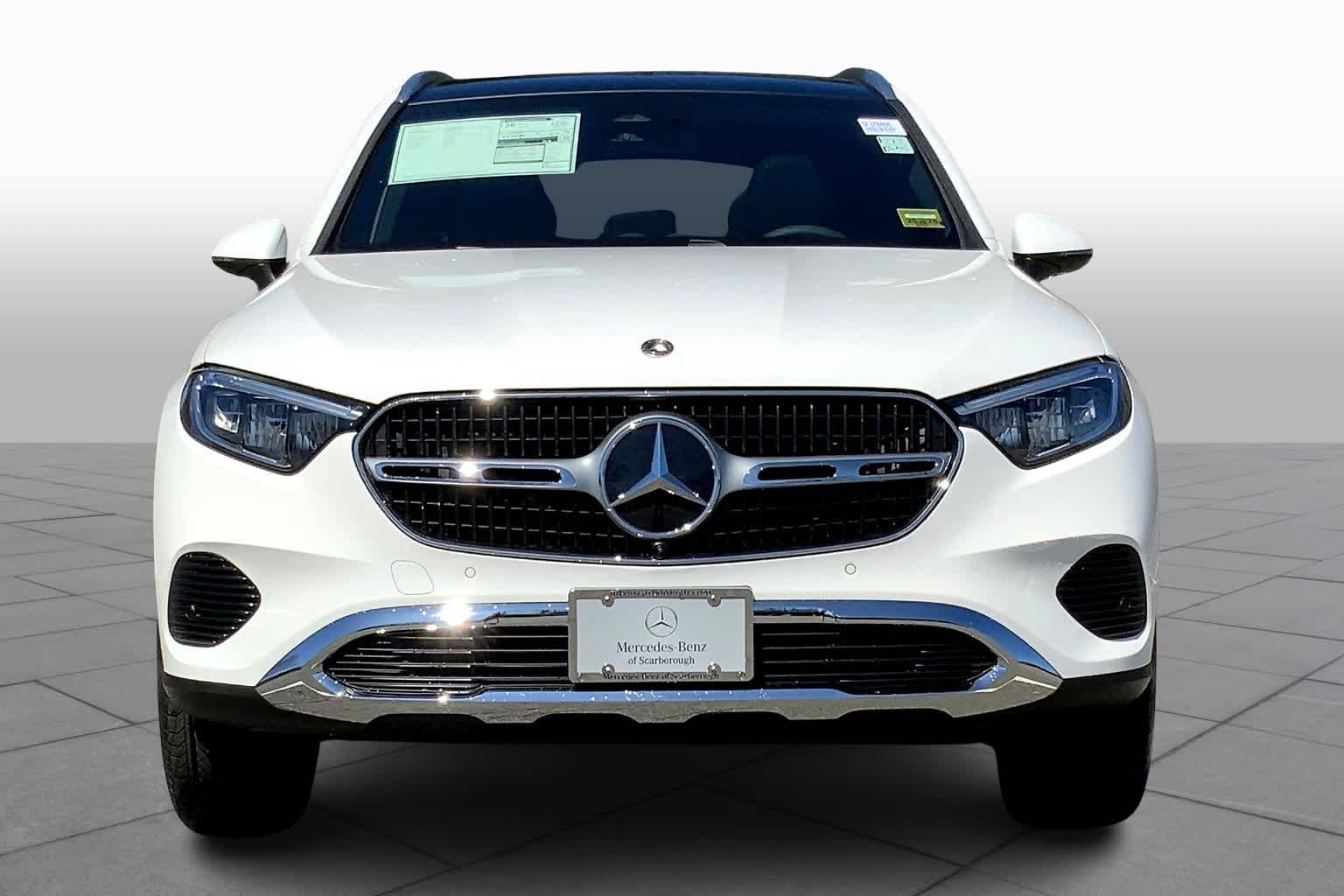 2025 Mercedes Benz GLC 300 4MATIC photo 3