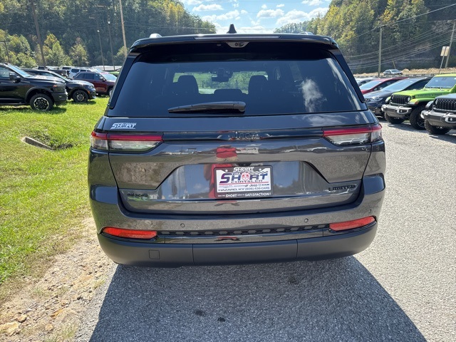 2025 Jeep Grand Cherokee Limited photo 2