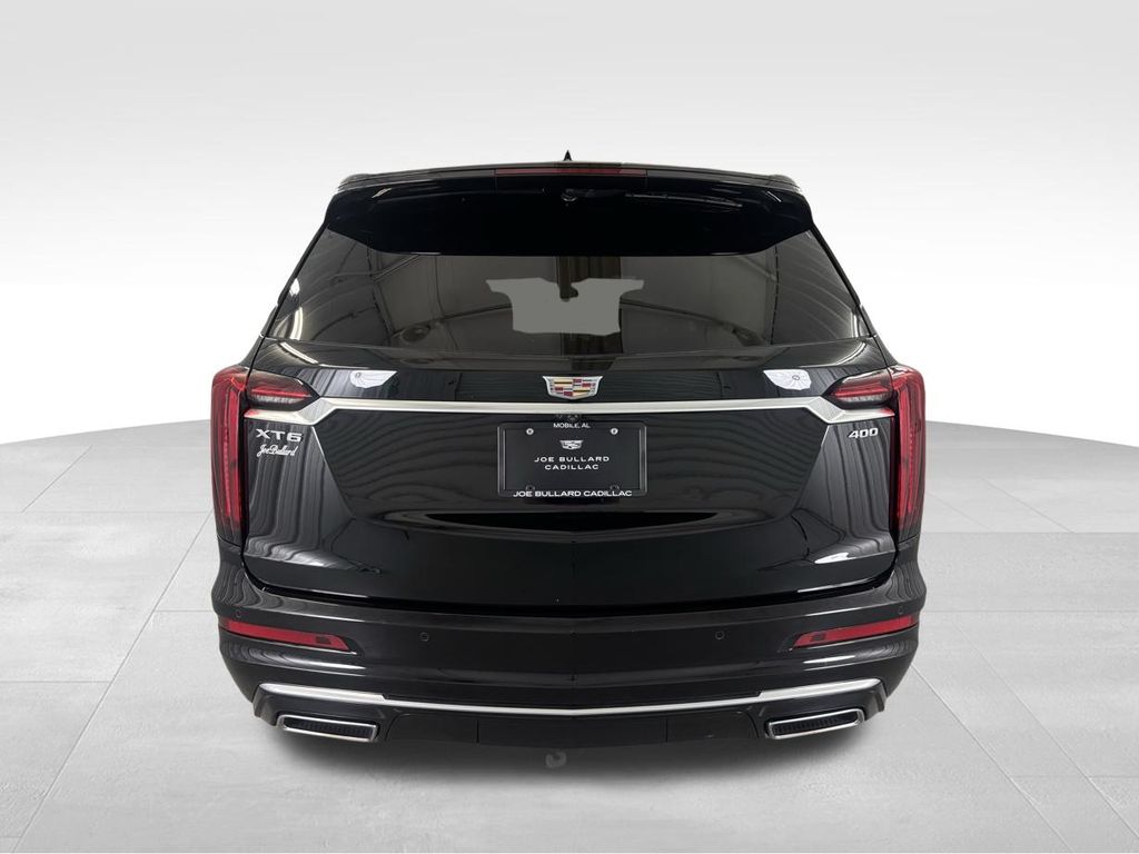 2025 Cadillac XT6 Premium Luxury photo 4