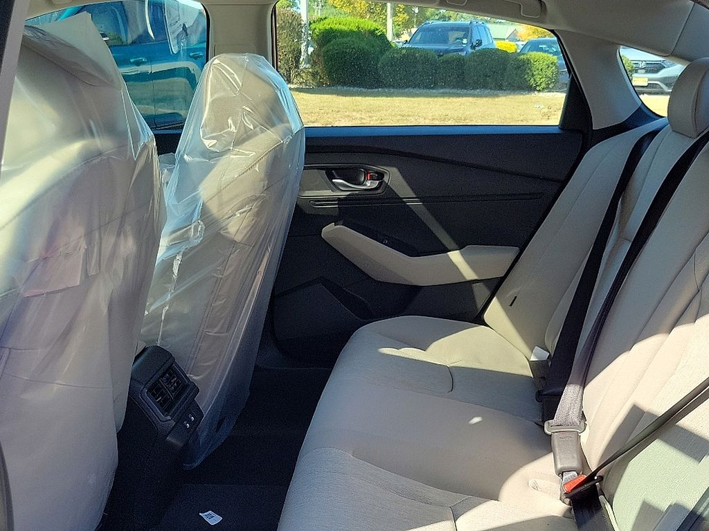 2025 Honda Accord SE photo 5