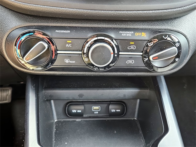 2023 Kia Soul LX photo 18