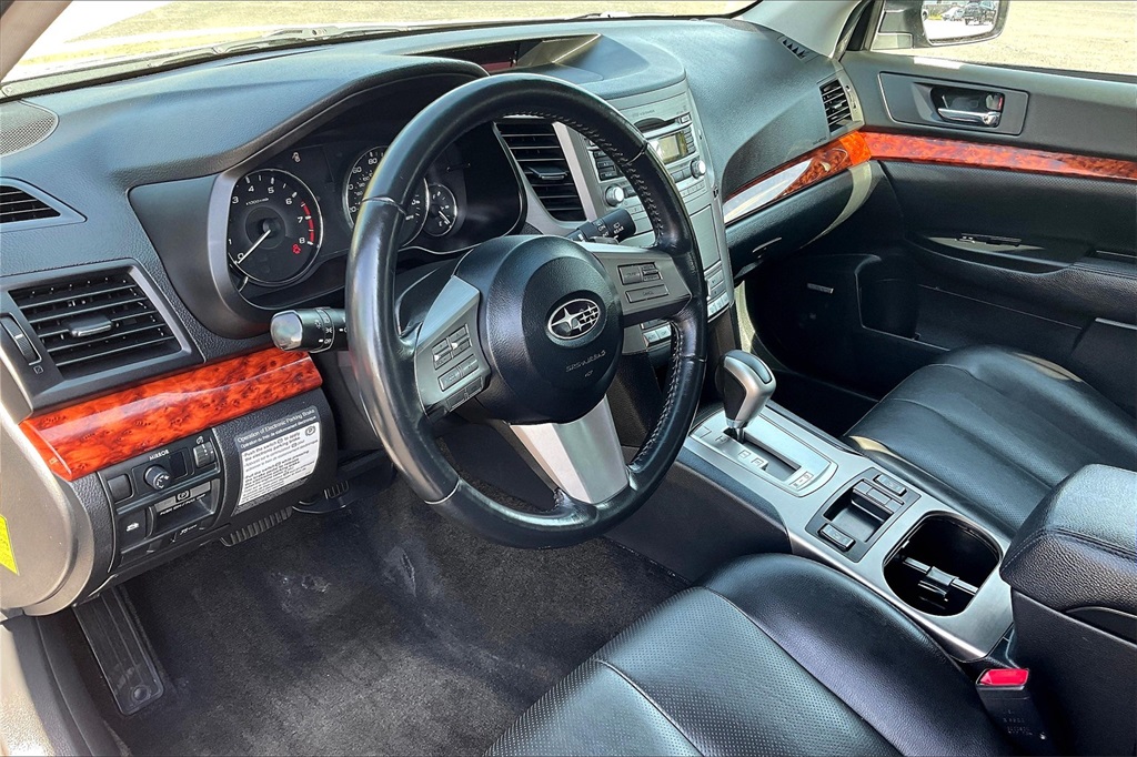 2011 Subaru Outback 2.5i photo 13
