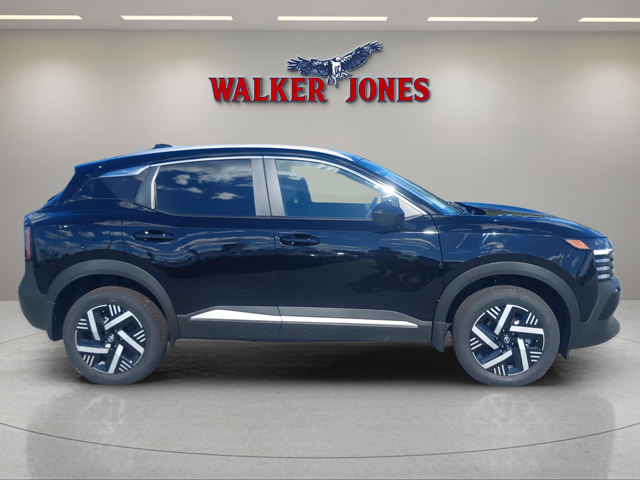 2026 Nissan Kicks SV photo 2