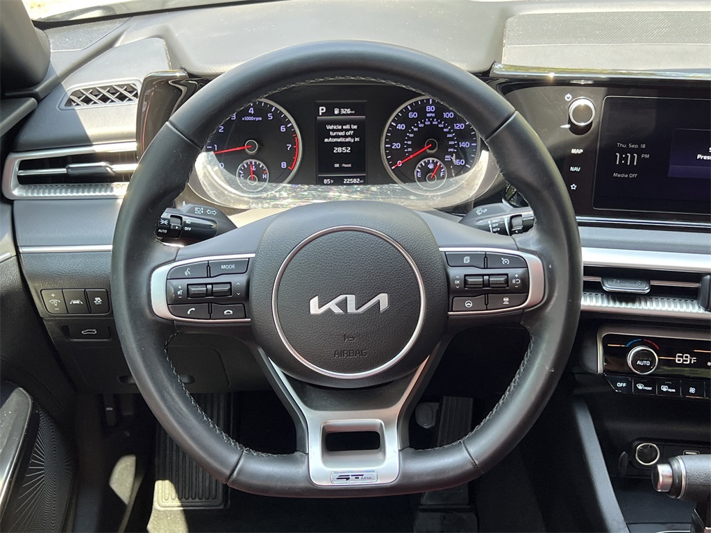 2023 Kia K5 GT-Line photo 16