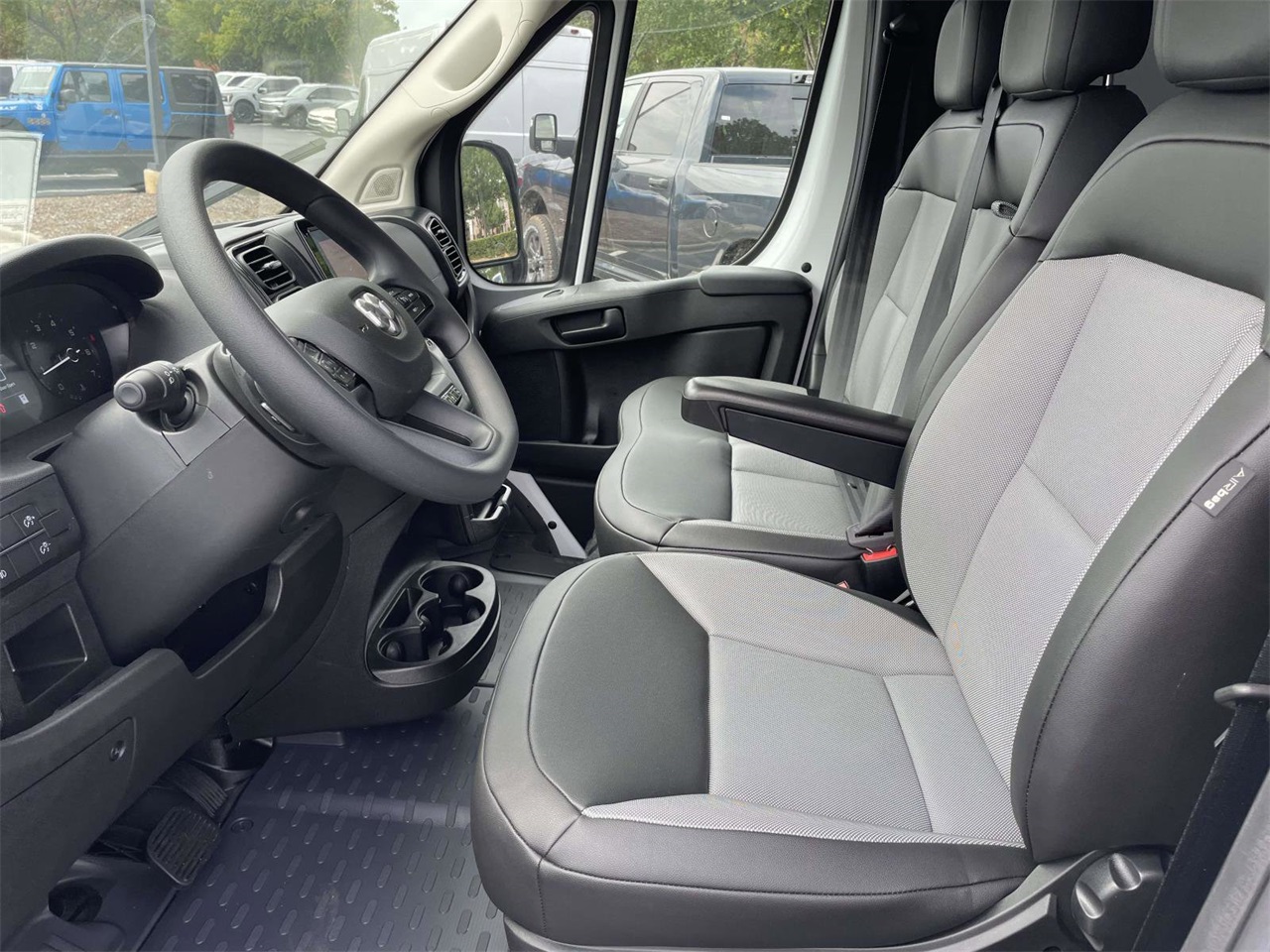 2024 Ram ProMaster 1500 photo 19