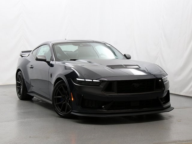 2025 Ford Mustang Dark Horse's photo