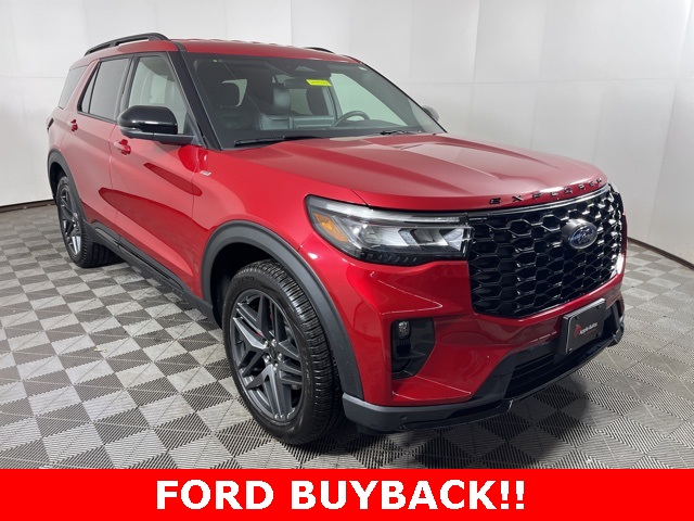 2025 Ford Explorer ST-LINE's photo