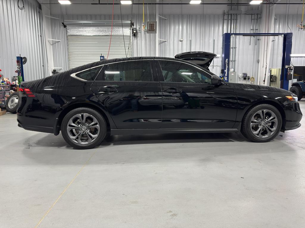 2023 Honda Accord EX photo 10