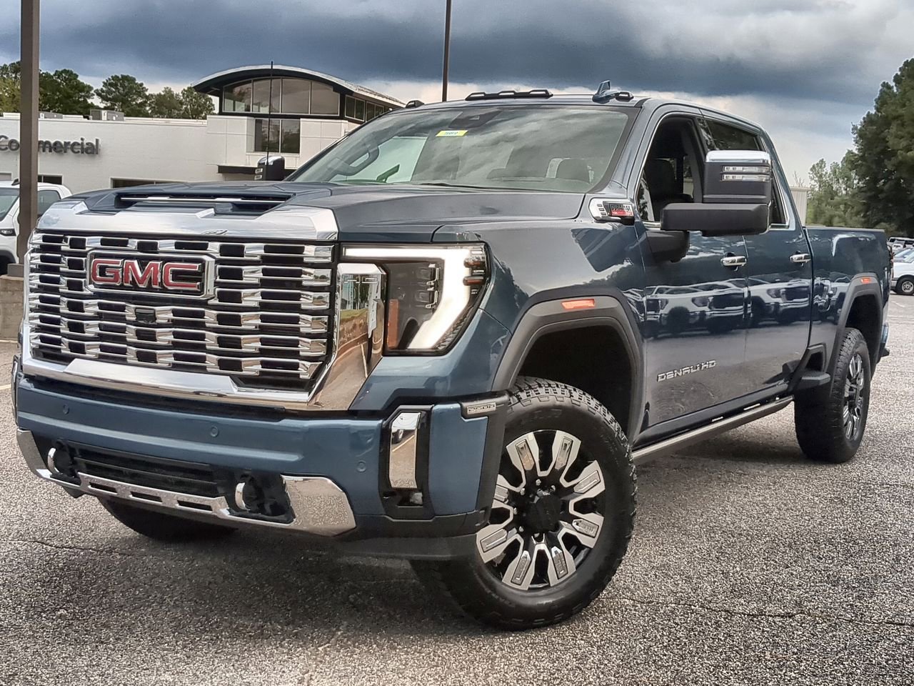 2025 GMC Sierra 2500HD Denali's photo