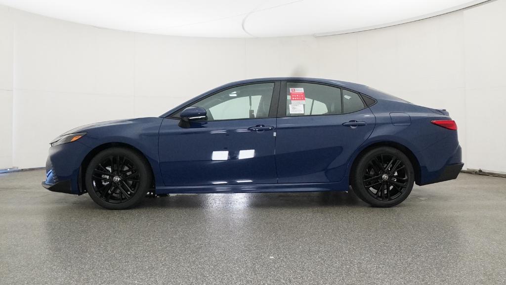 2025 Toyota Camry SE photo 10
