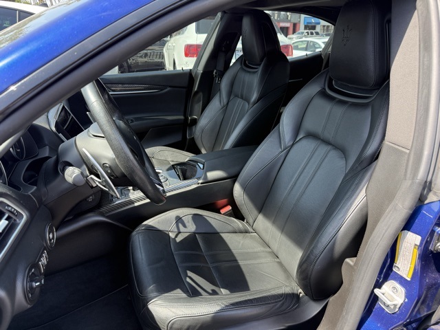 2021 Maserati Ghibli GranSport photo 3