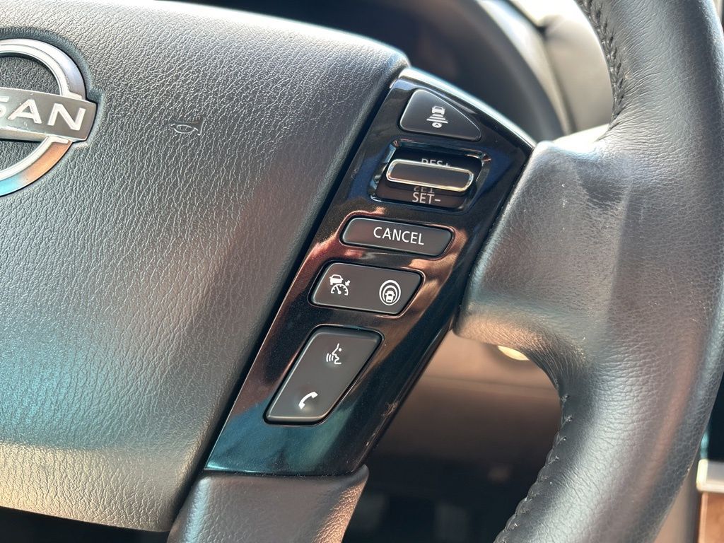 2022 Nissan Armada SL photo 20