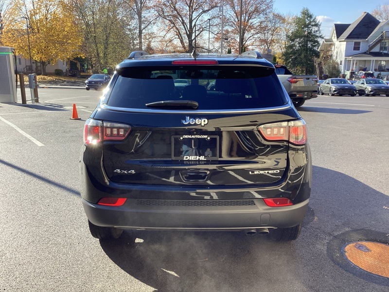 2022 Jeep Compass Limited photo 4