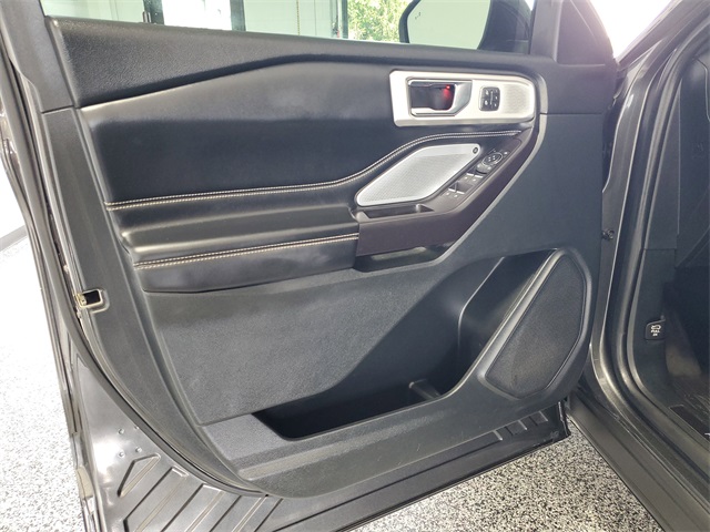 2020 Ford Explorer ST photo 7