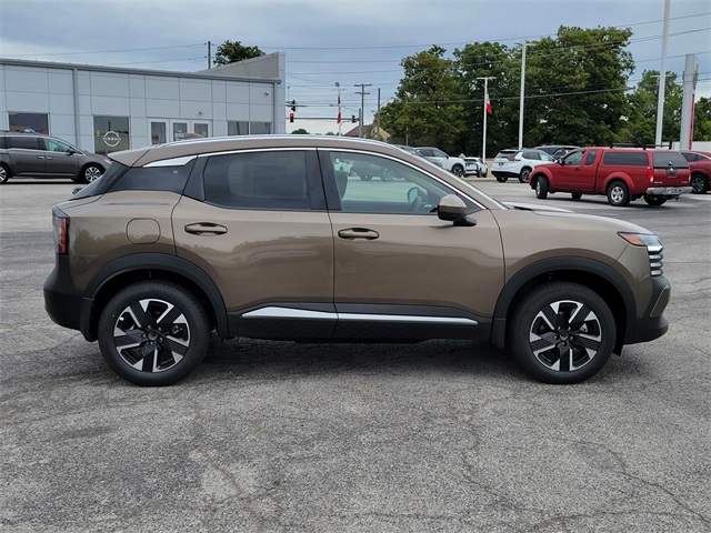 2025 Nissan Kicks SV photo 3