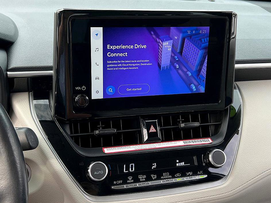 2023 Toyota Corolla Cross LE photo 9