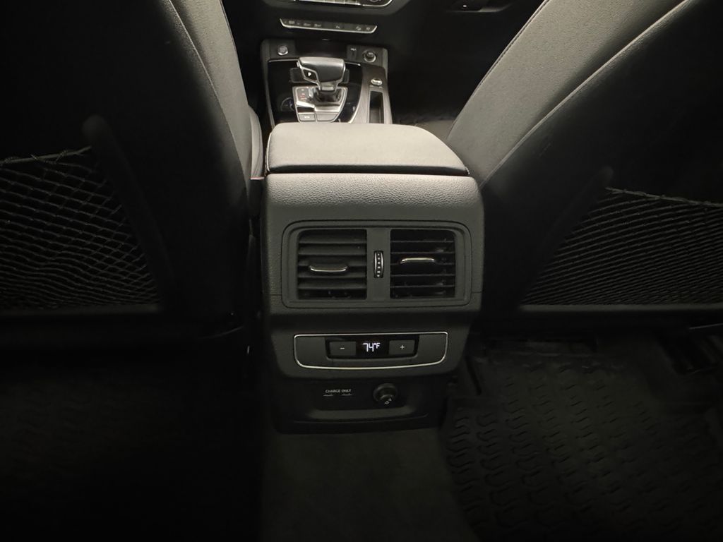 2021 Audi Q5 45 Premium Plus photo 29