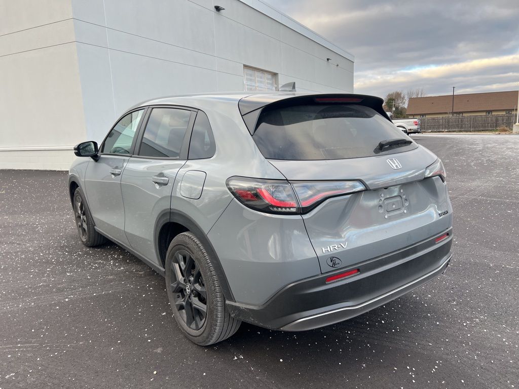 2025 Honda HR-V Sport photo 3