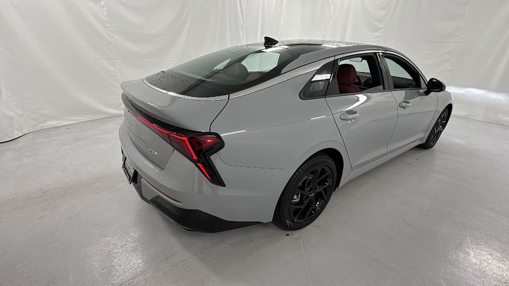 2026 Kia K5 GT-Line photo 3