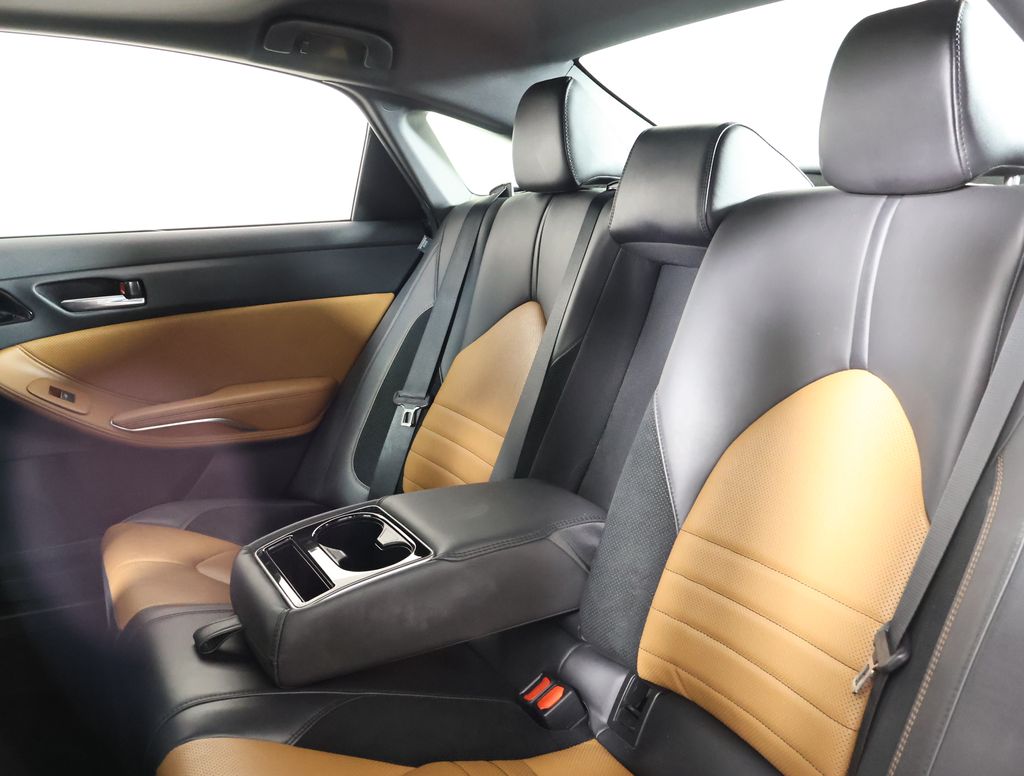2022 Toyota Avalon Touring photo 15