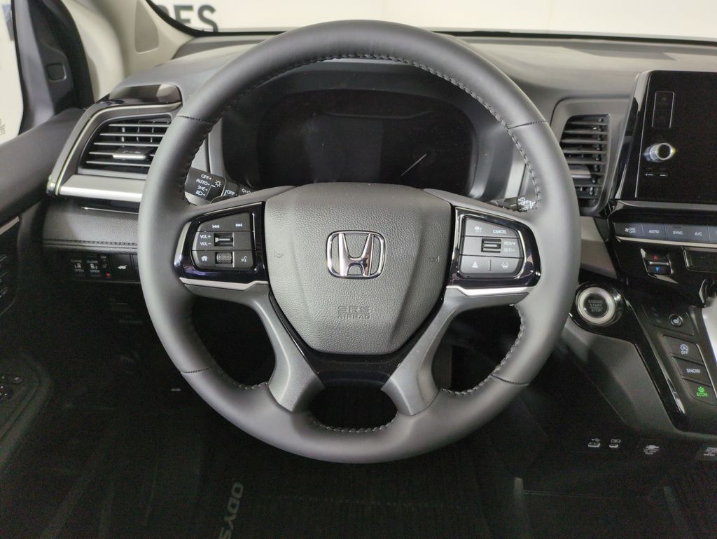 2026 Honda Odyssey Touring photo 14