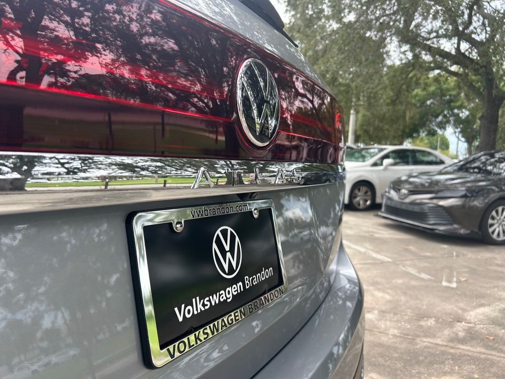 2026 Volkswagen Atlas SE photo 24