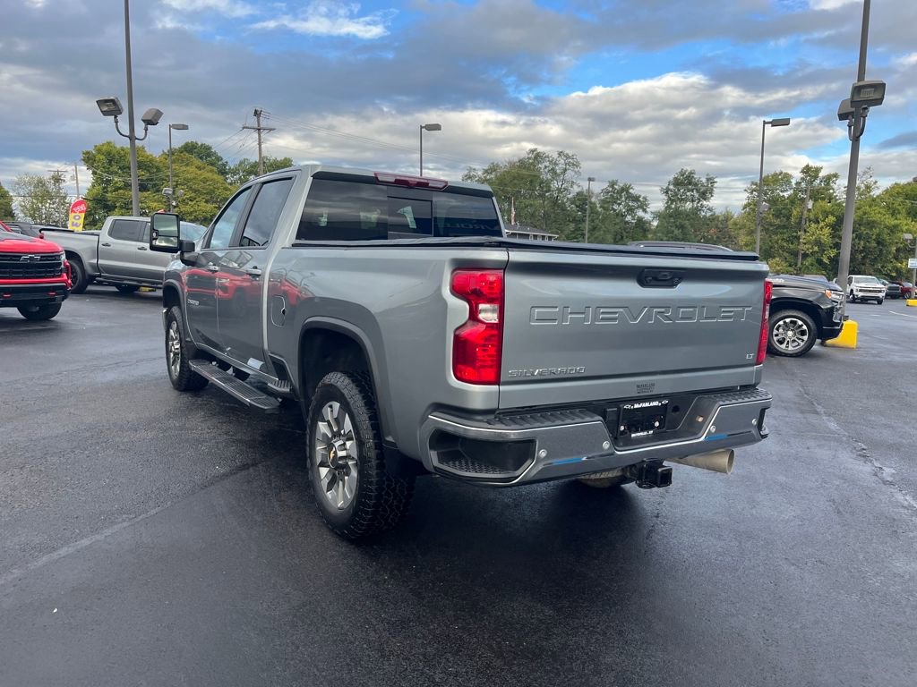 2024 Chevrolet Silverado 2500HD LT photo 3