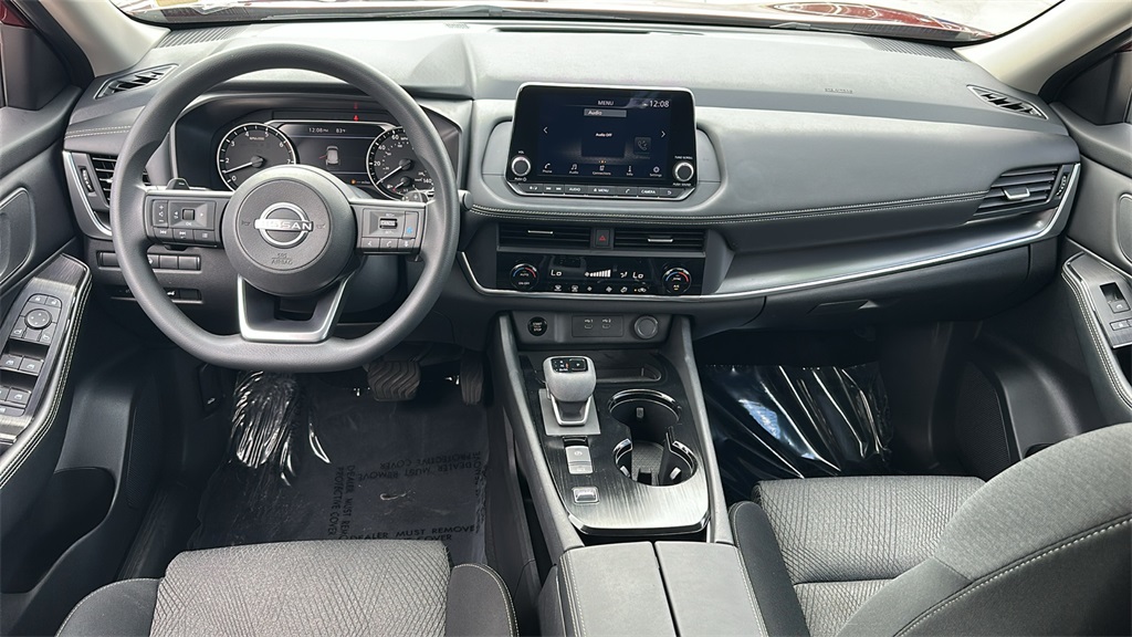 2024 Nissan Rogue SV photo 12