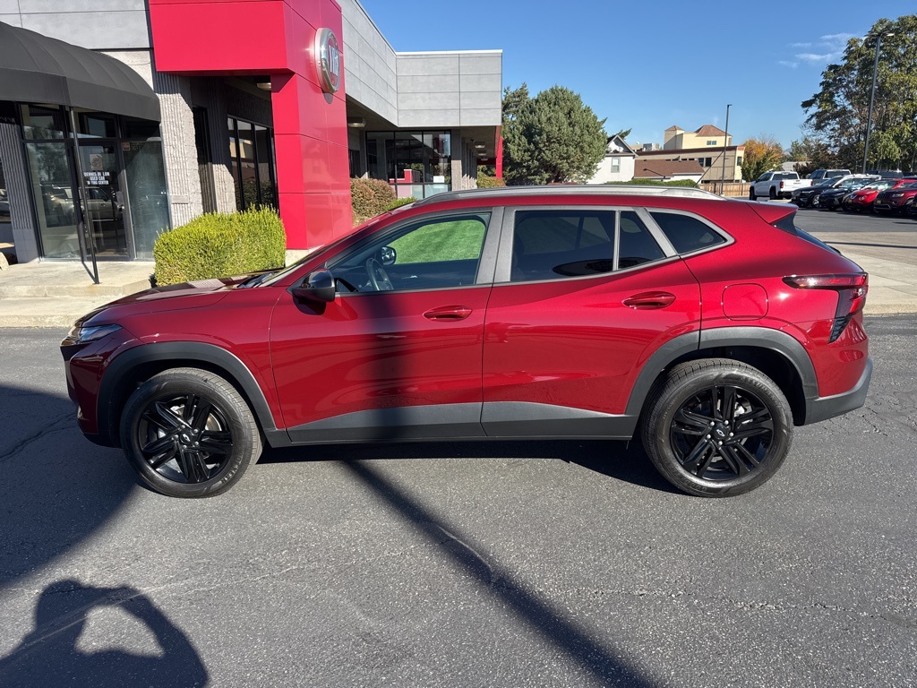 2024 Chevrolet Trax ACTIV photo 2