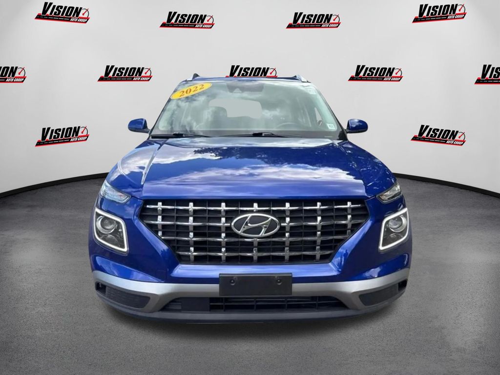 2022 Hyundai Venue SEL Limited photo 2