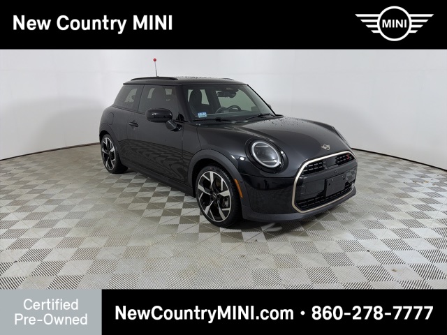 2025 MINI Hardtop 2 Door S's photo