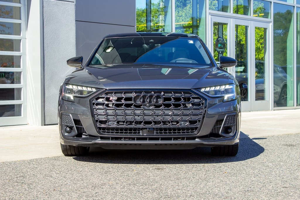2024 Audi S8 4.0T Quattro photo 2