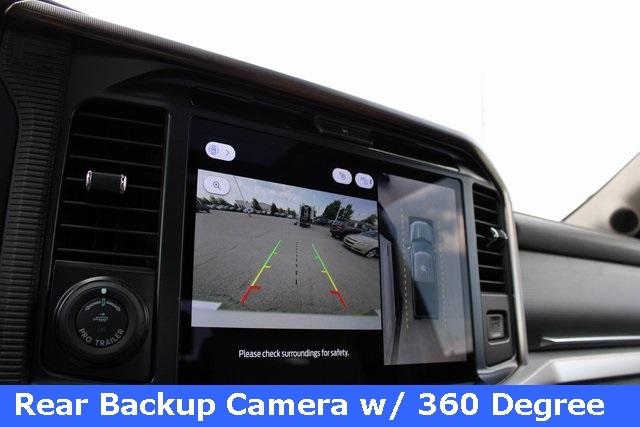 2025 Ford F-150 Platinum photo 2