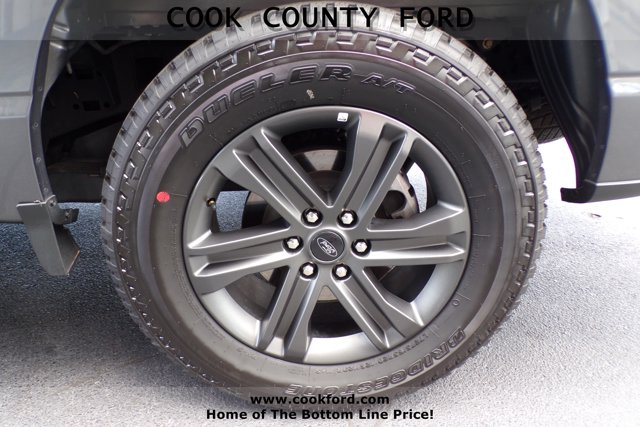 2022 Ford F-150 Lariat photo 18