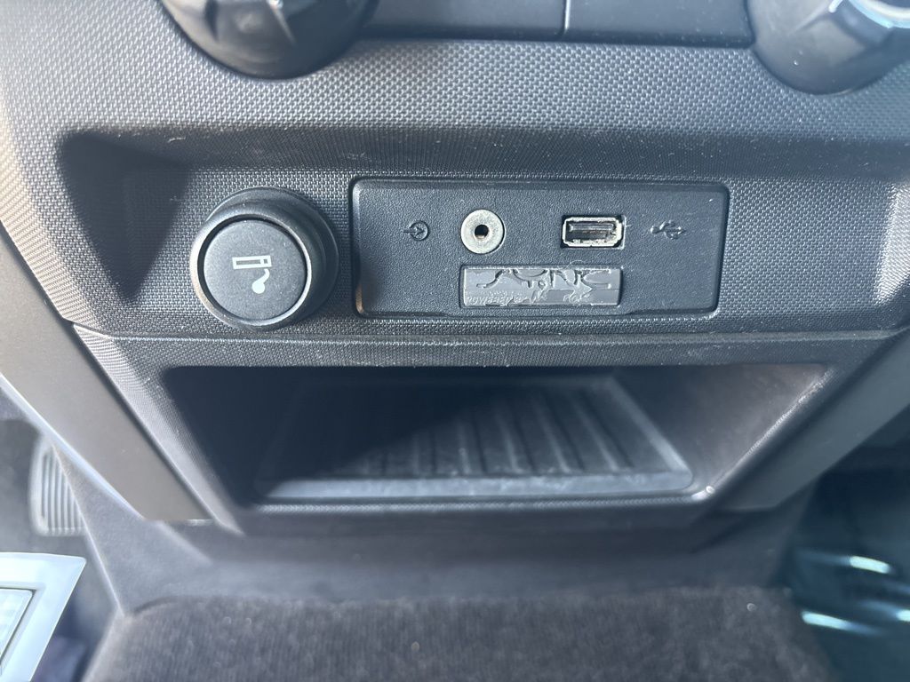 2012 Ford F-150 XLT photo 17