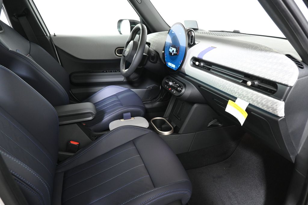 2026 Mini Cooper 4 Door Hardtop Signature photo 18