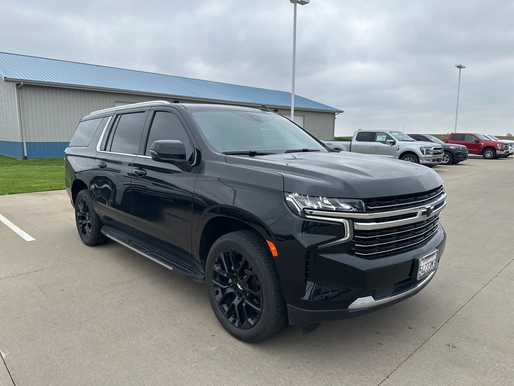 PreOwned 2022 Chevrolet Suburban LT 4D Sport Utility in Milwaukee 