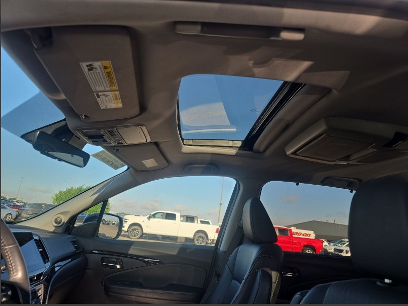 2022 Honda Pilot Touring photo 30